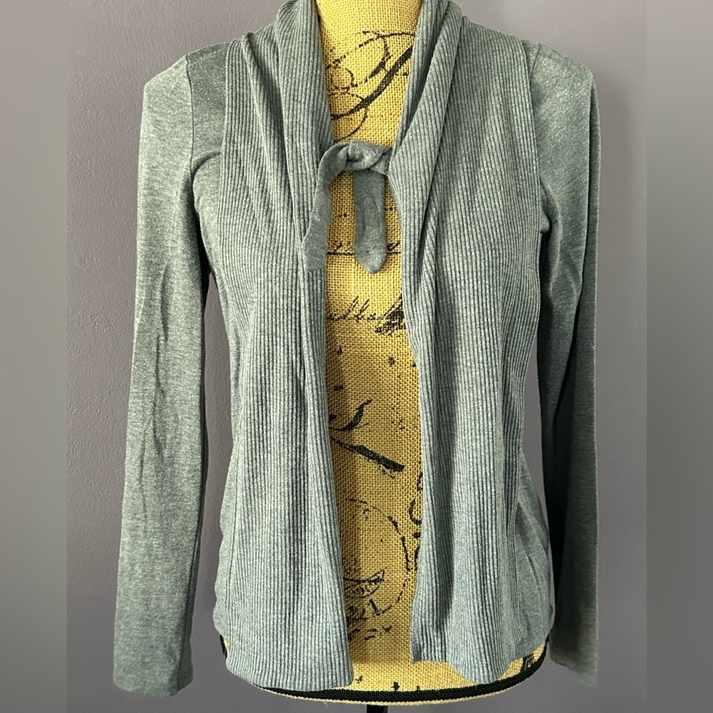 Dress Barn tie front sweater - Picture 6 of 6